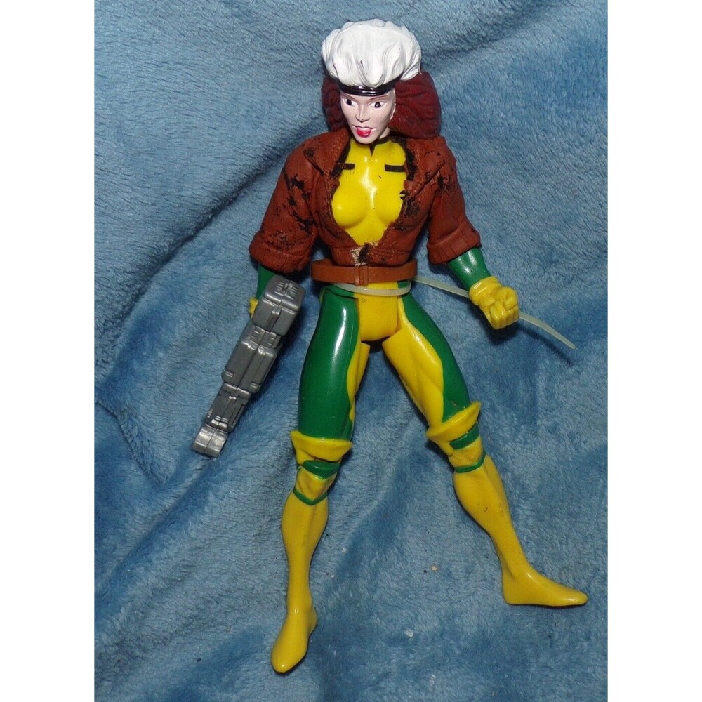 1995 Toy Biz Rogue doll with weapon